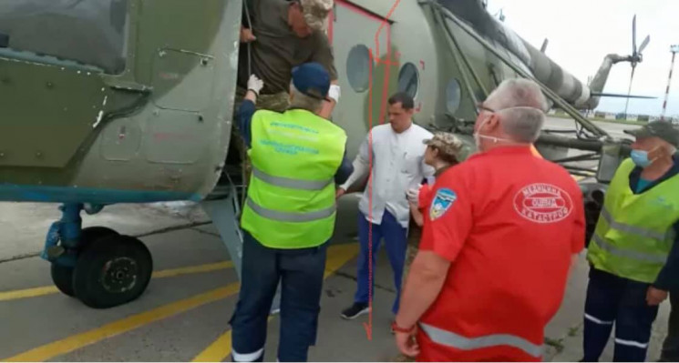 До Дніпра авіацією з ООС евакуювали п'ят…