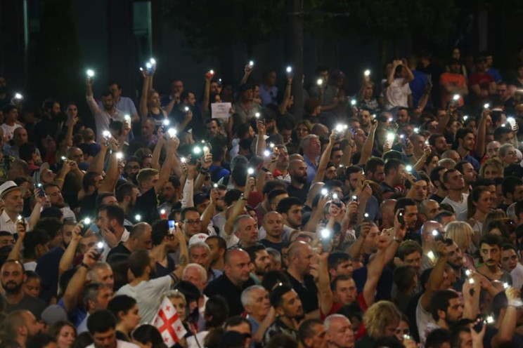 Штурм парламенту і зачистка мітингувальн…