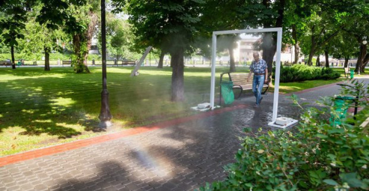 В парках Харькова появились новые охлажд…