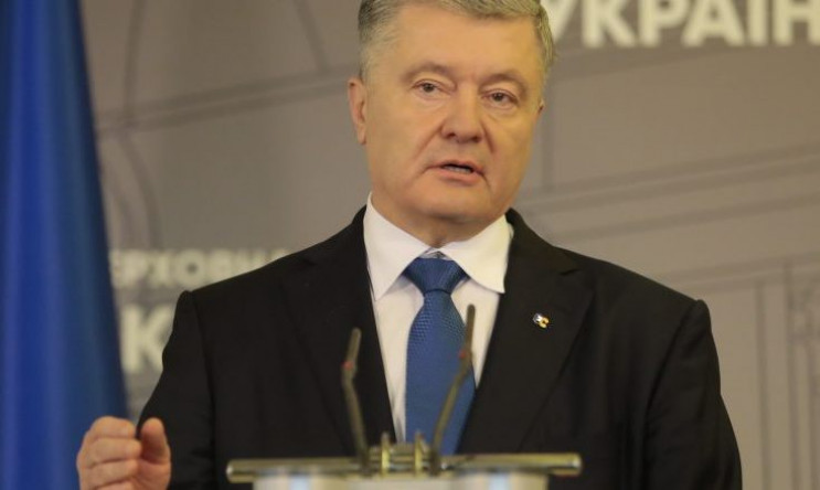 Порошенко назвав суд над генералом Павло…