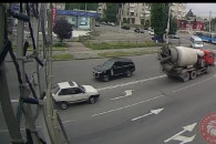 У Вінниці оштрафували водія бетоновоза з…