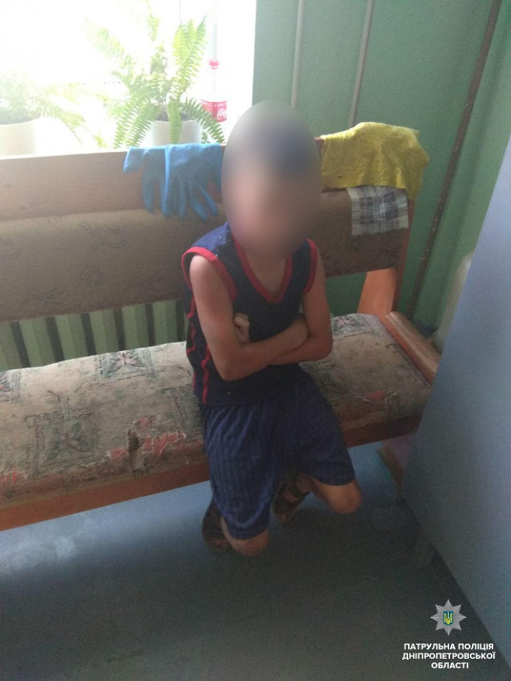 В Днипре 10-летний мальчик лежал на стад…