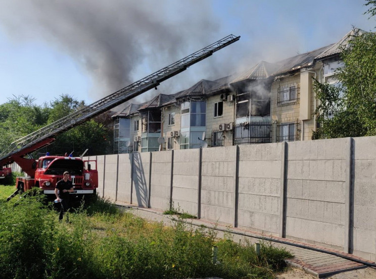 Запорожская полиция расследует пожар в э…
