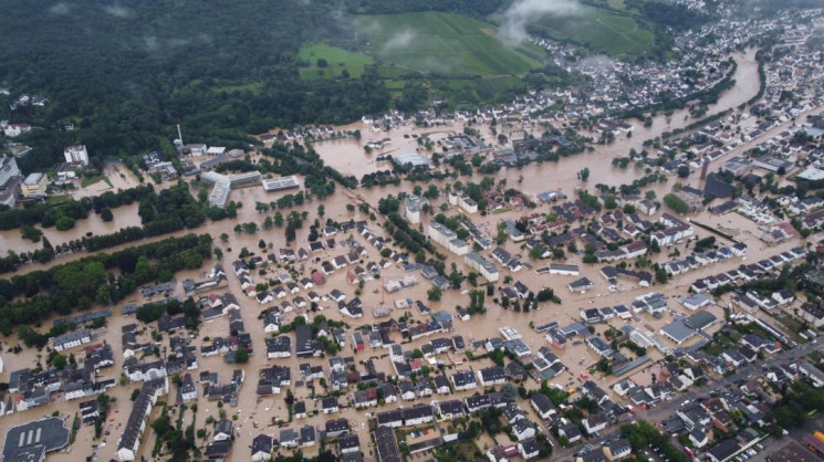 Потоп у Німеччині: Загинуло щонайменше 5…