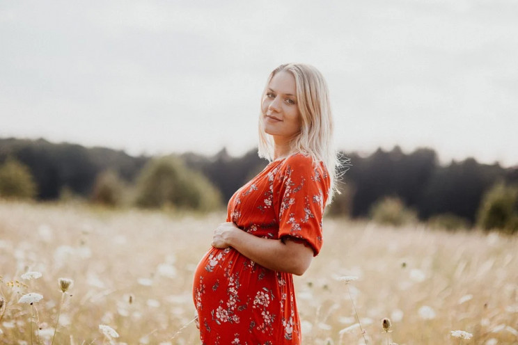 В Дании беременным разрешили вакцинирова…