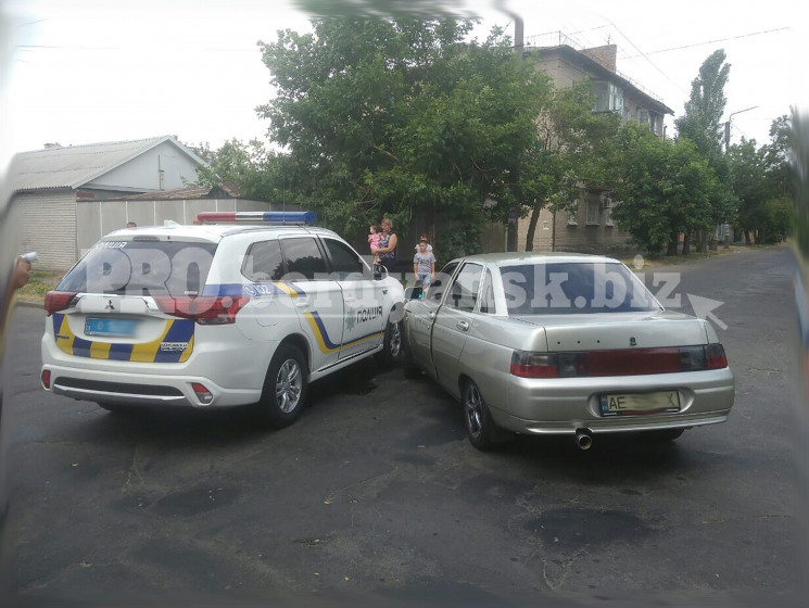 В Бердянске в ДТП попала полицейская маш…