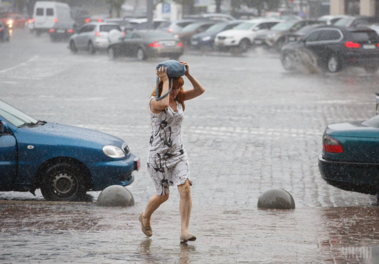 В Україні оголошено штормове попередженн…