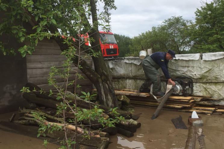 Знову затопило: На Хмельниччині бійці ДС…