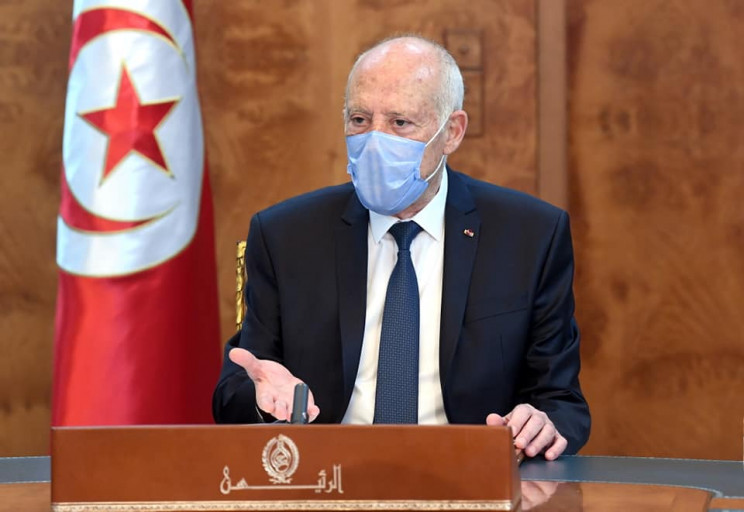 Политический кризис в Тунисе: Президент…