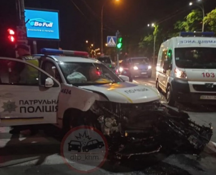 У Хмельницькому серед ночі сталася ДТП з…