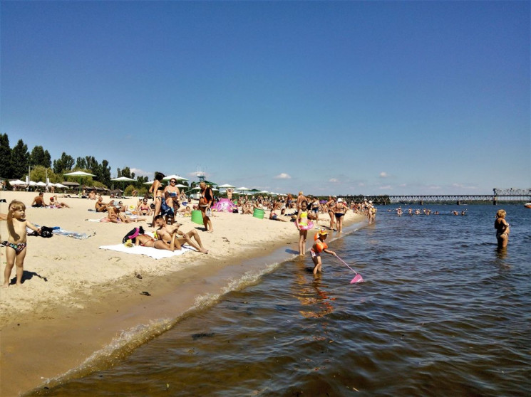 Из-за аномальной жары на пляжах Кременчу…