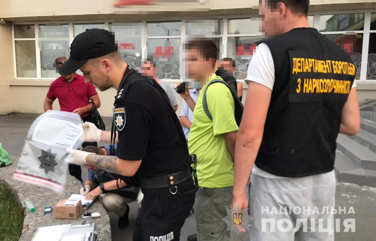 У Вінниці затримали юного торговця нарко…
