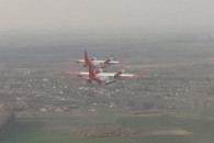 Два украинских пожарных самолета вылетаю…