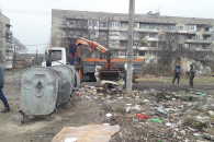 В Ужгороді на прибирання стихійних смітт…