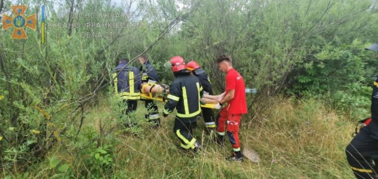 На Франківщині рятувальники надали допом…