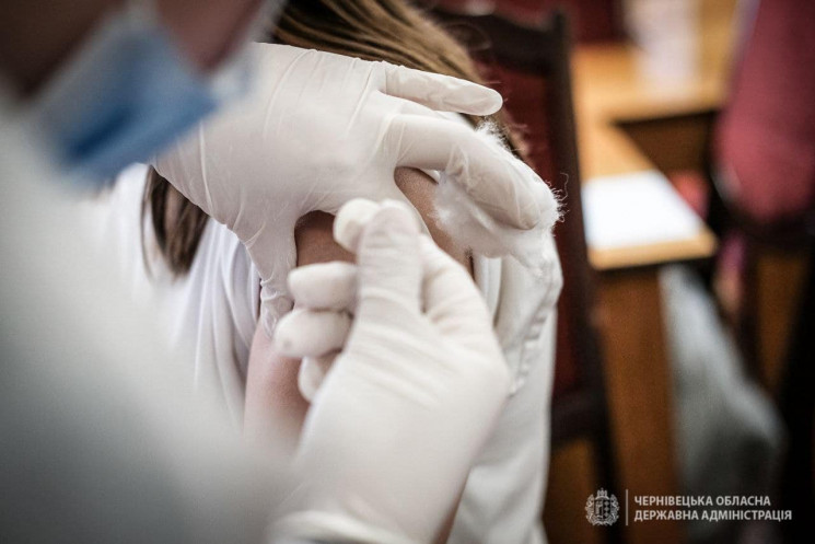 В Україні почали вакцинувати дітей проти…