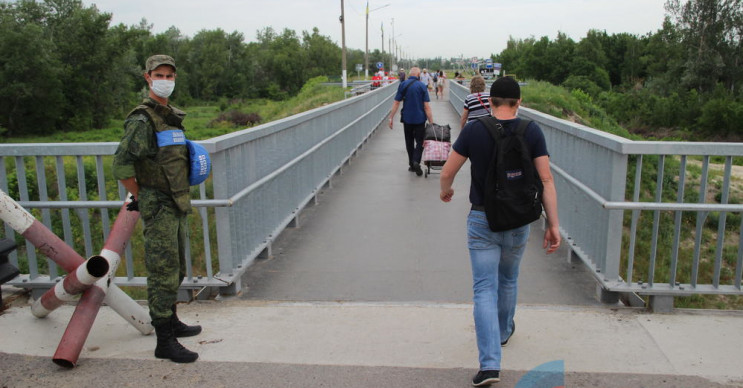 Нові правила перетину КПВВ на Донбасі: К…