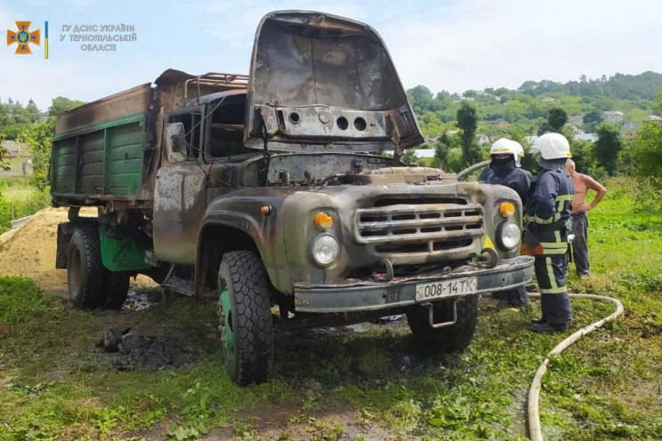 Пожежа вантажівки: Водій на Тернопільщин…