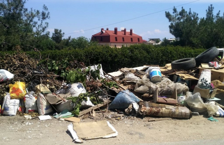 Окупований Крим потопає в смітті: Аксьон…