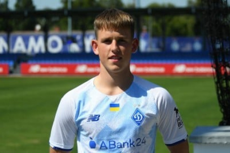 Як феєрить на футбольному полі новачок "…