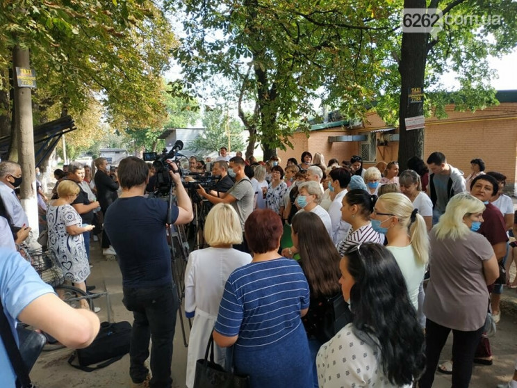 Славянск накрыли протесты медиков: Зарпл…