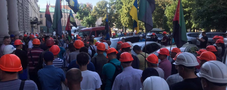 Львівським шахтарям почали виплачувати з…