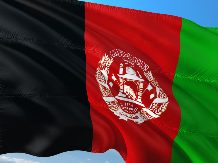 Віце-президент Афганістану оголосив себе…