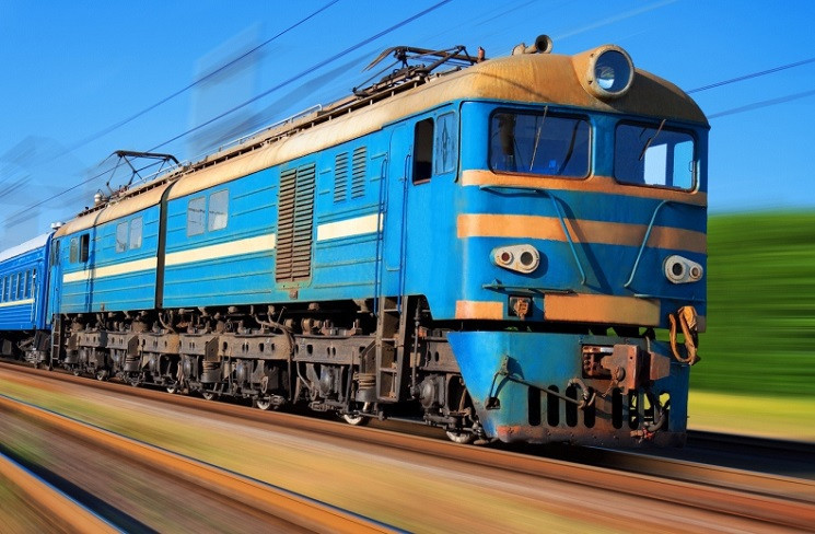 Під Дніпром пенсіонер кинувся під поїзд…