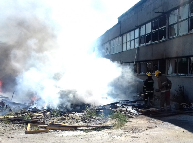 На Полтавщині бійці ДСНС майже дві годин…