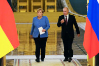 Тригодинне прощання: Чи досягла Меркель…
