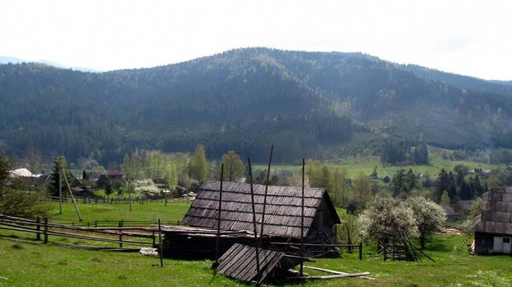 Последнее село "с цивилизацией" в Карпат…