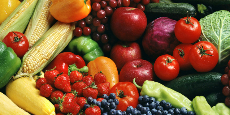 Соковиті фрукти та вітамінні овочі: Киян…