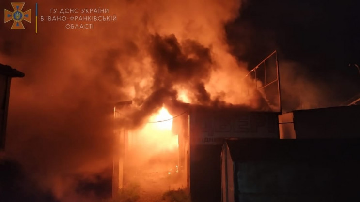 Пожежа на Прикарпатті: У Долині горів мі…