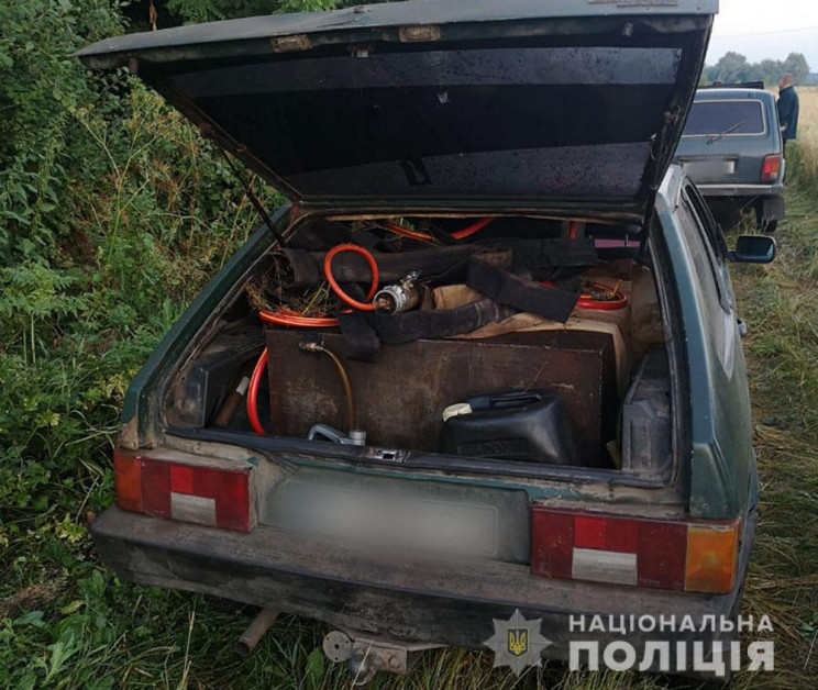 На Полтавщине мужчина через врезку в тру…