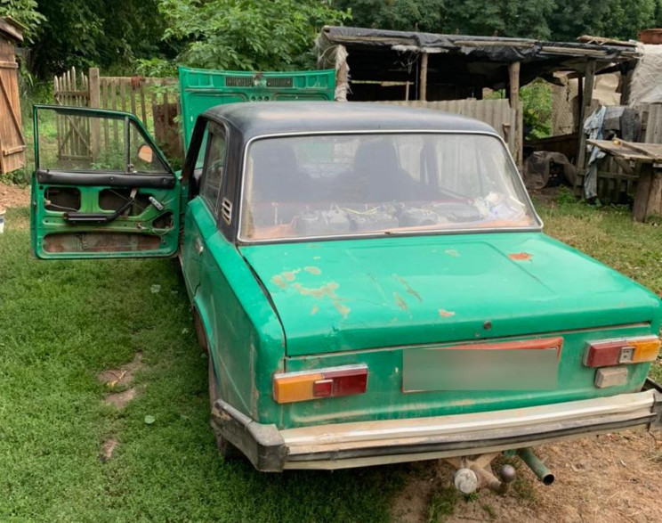 Вінничанин викрав припаркований автомобі…