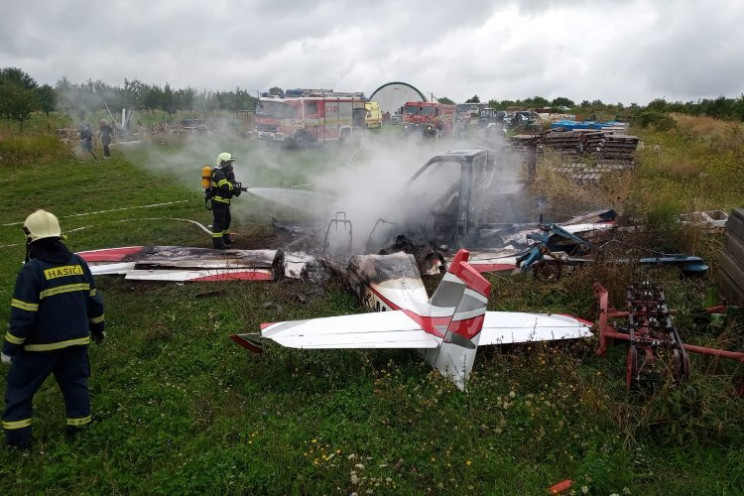 У Словаччині розбився літак, загинули тр…