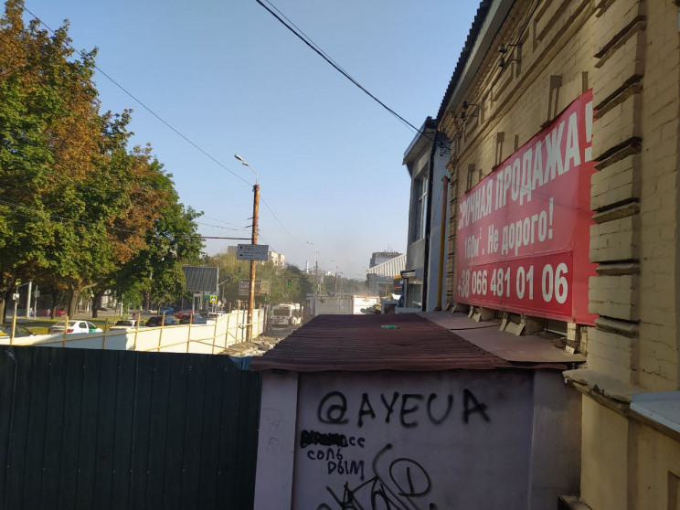 В Днепре под охраной силовых коммунальщи…