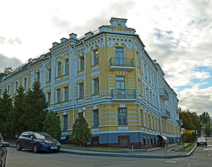 У Києві до кінця вересня перекрили вулиц…
