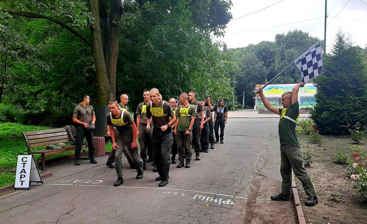 Нацгвардійці Хмельницького визначали між…