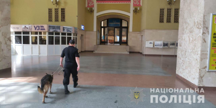 У Харкові через атаку телефонних терорис…