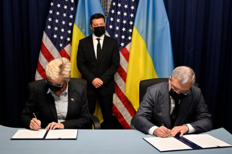 Украина и США начали стратегический диал…