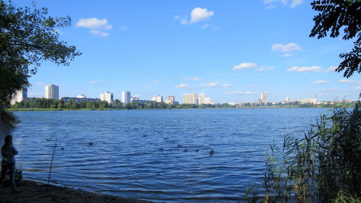 Київрада дала можливість забудувати озер…