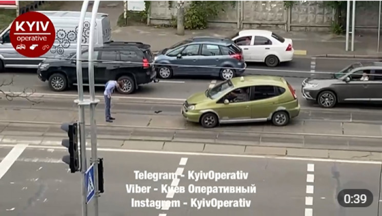 У Києві таксист збив школяра на переході…