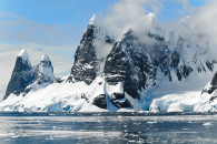 В Антарктиде продолжает работать исследо…