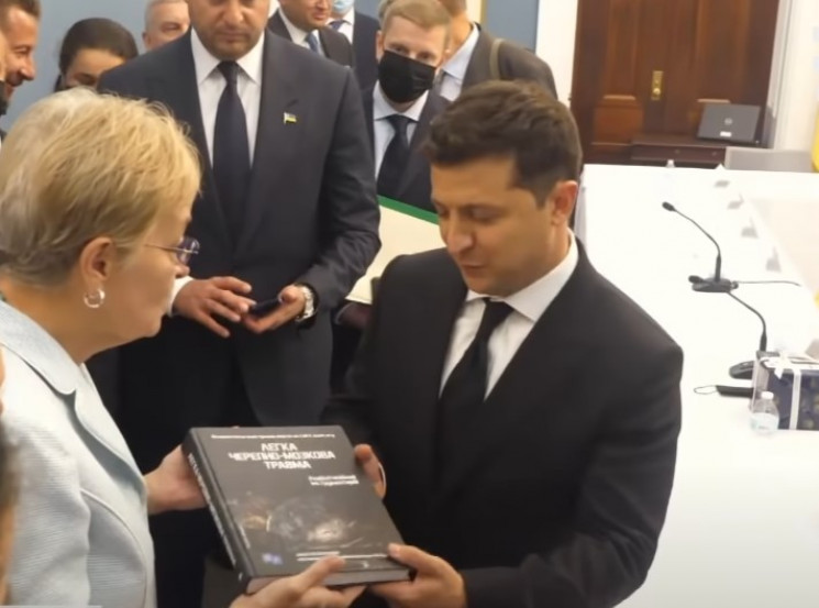 f3ccdd27d2000e3f9255a7e3e2c48800-wide-bi