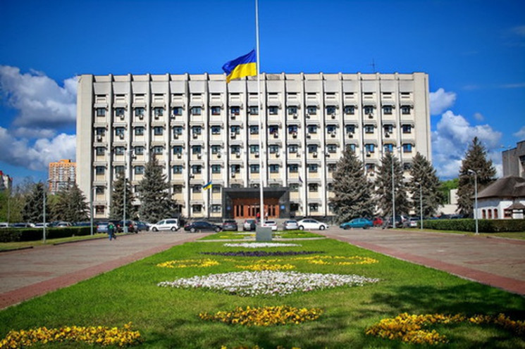 С понедельника обещают "желтую зону": То…