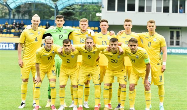 Українська футбольна "молодіжка" втиснул…