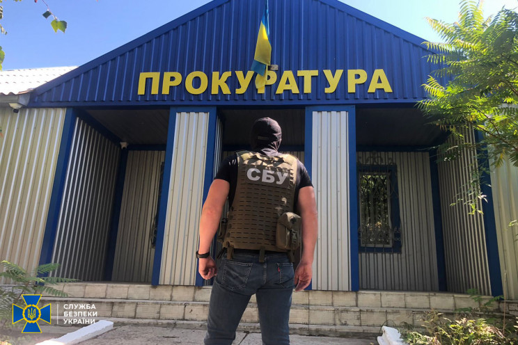 В Донецкой области прокурор требовал у ф…