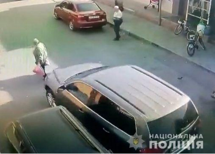 В Оратові іномарка на смерть збила пенсі…