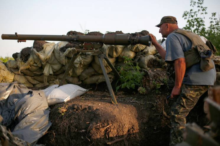Доба в ООС: Двоє українських військових…